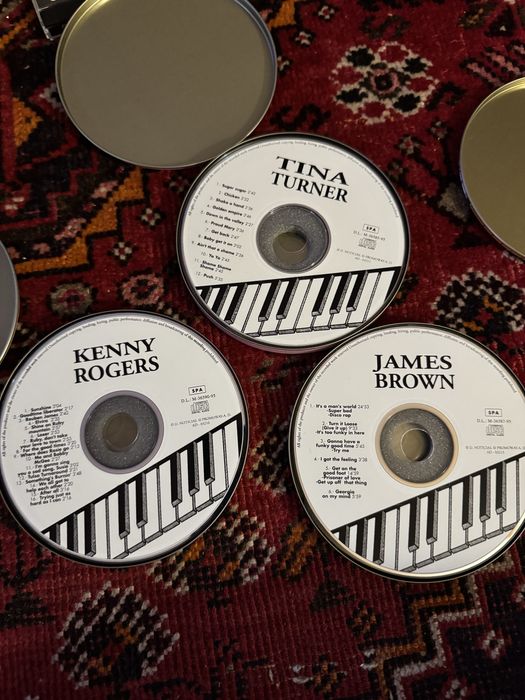 Lote 3 CDs Tina Turner, Kenny Rogers, James Brown