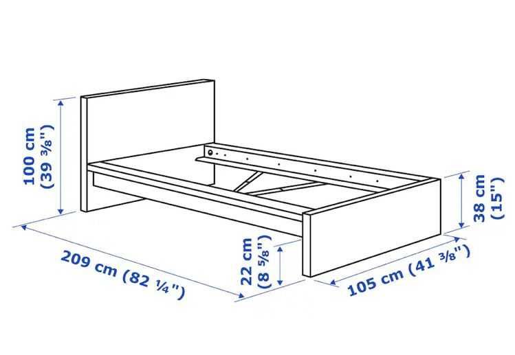 Cama / Estrado e colchão do IKEA