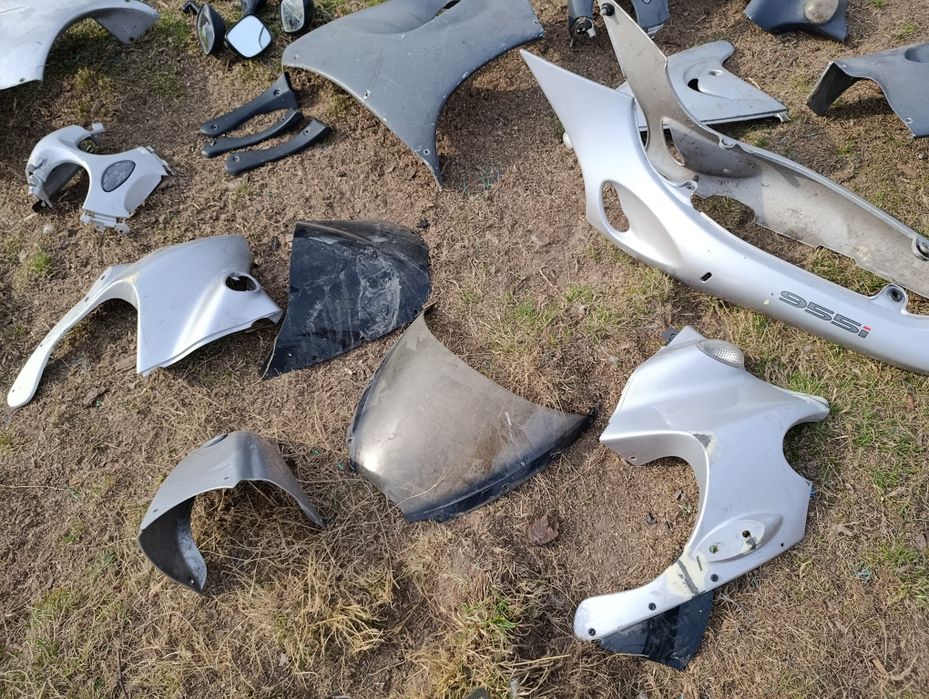Plastik Triumph 955i Sprint ST owiewki zadupek czasza boczne obudowa