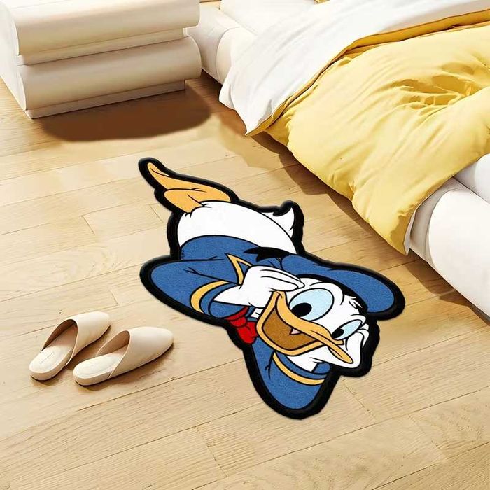 Całkowicie nowy dywan z motywem