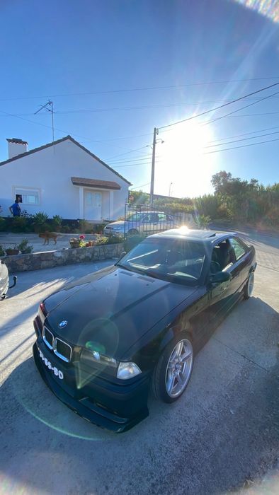 E36 320i coupe.