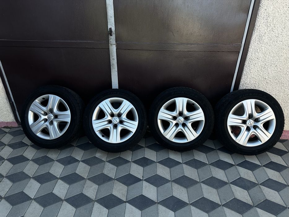 Продам металеві  структурні диски з ковпаками  5/120  R17 з резиною Опель Інсігнія/Insignia  225/55 R17