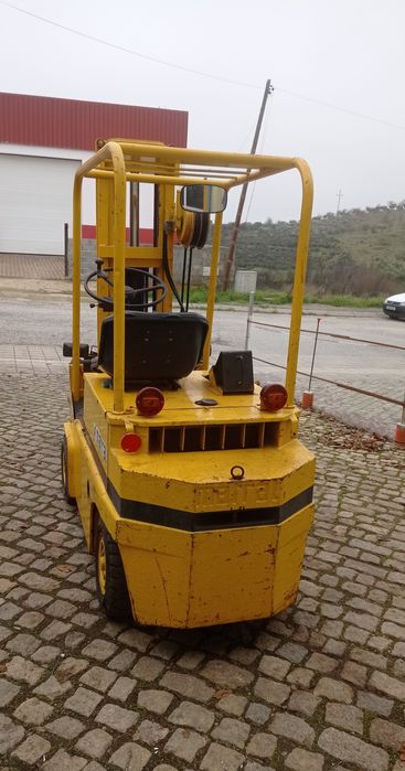 Empilhador matral 1500kg a gasolina
