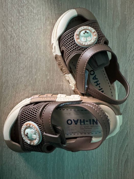 Сандалі дитячі нові