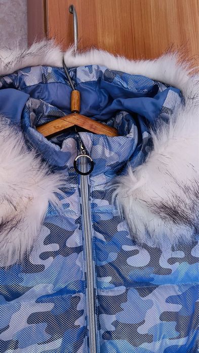 Продам пуховик теплий