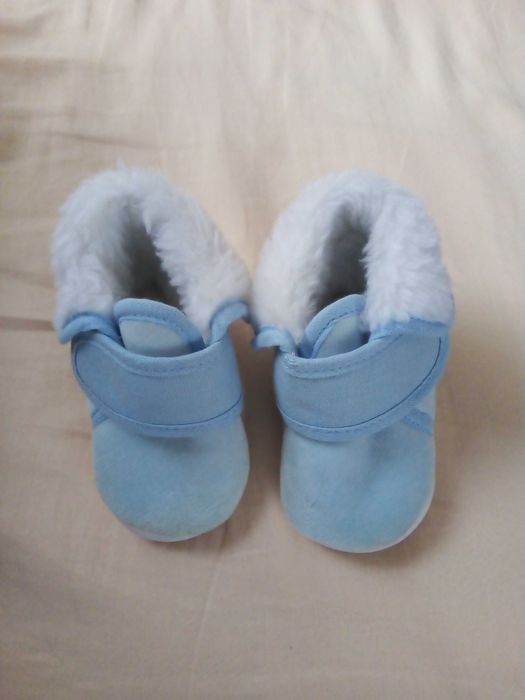 Buciki niechodki TOMA, 6-12m  roz.19