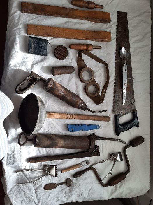 Ручний інструмент для дому.