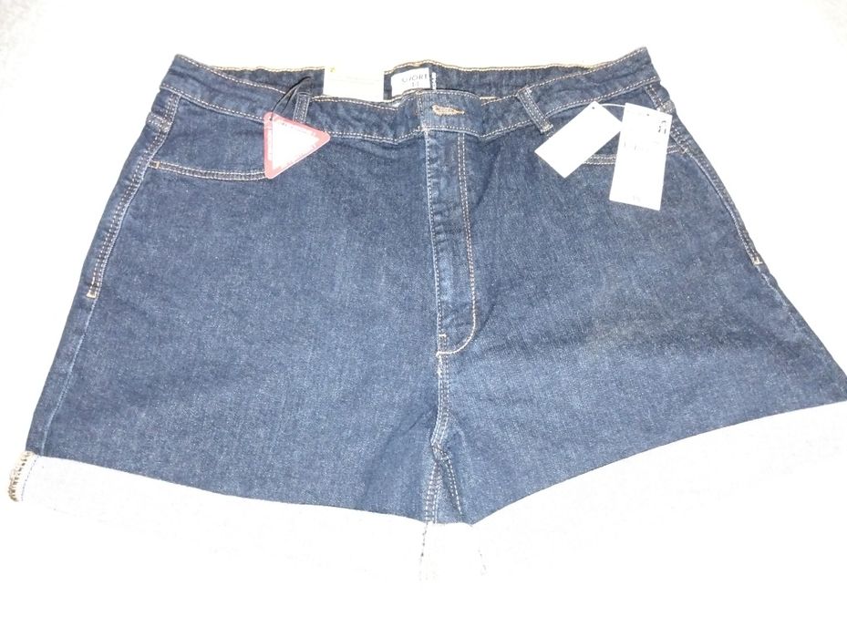 Short Kiabi NOVO