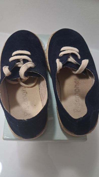 Sapato camurça pisamonas número 25