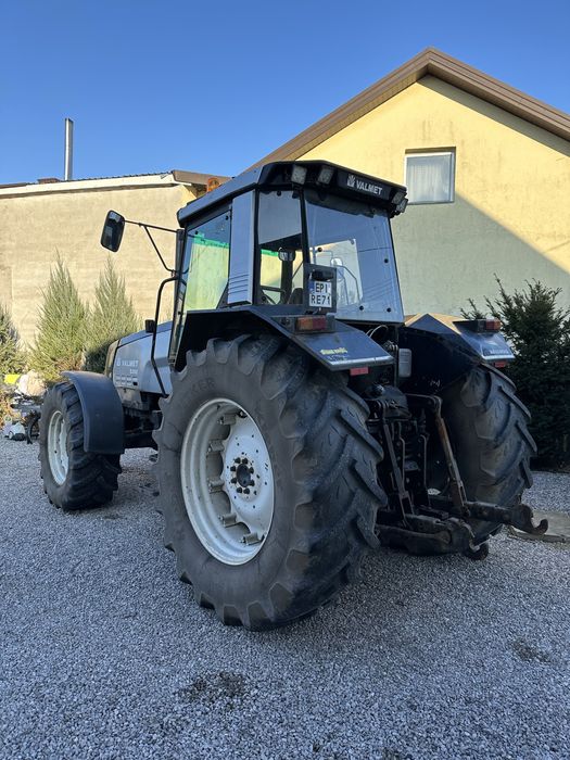 Ciaknik Valtra 8300 ,1992 rok ,140KM