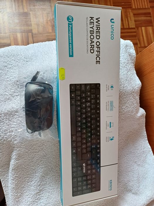 Teclado PC UNICO + Rato Sanda ( ambos com fio)