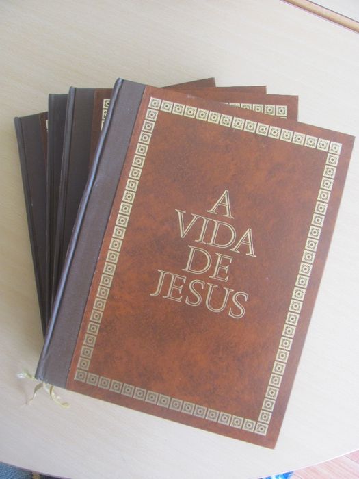 A Vida de Jesus - Amigos do Livro Editores