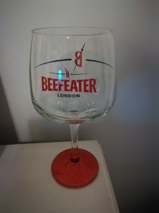 Frasco cristal e copos antigos para bar