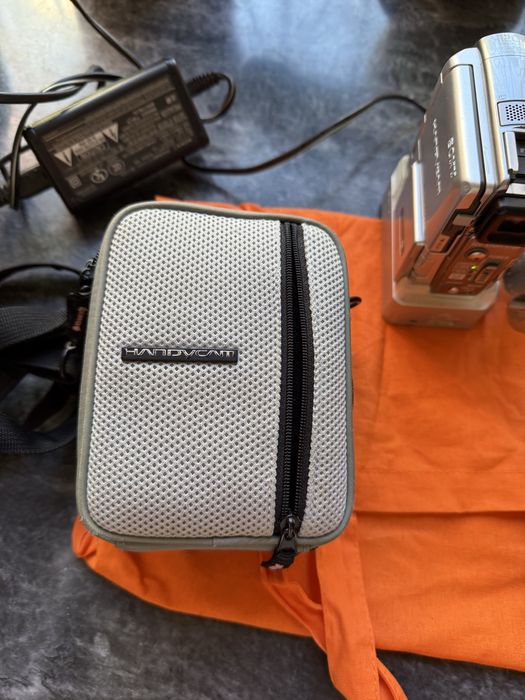 Handycam Sony super steady shot DCR-PC109E PAL