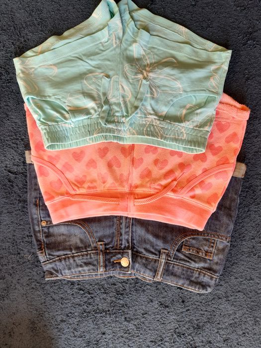 Benetton | Sweats, calças, leggins, calções, básicos. 8-9 A