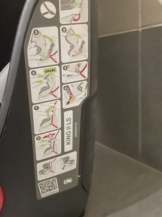 Fotelik dla dziecka britax roomer