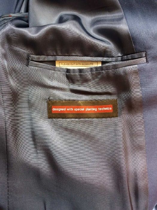 Продам стильний чоловічий костюм