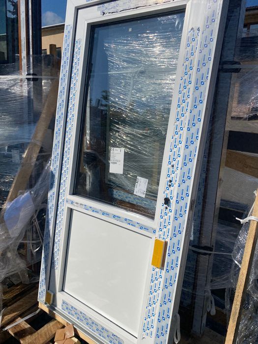 Drzwi wejściowe PCV PVC zewnętrzne 100/207 złoty dąb