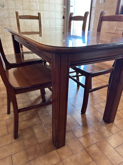 Mesa madeira + cadeiras
