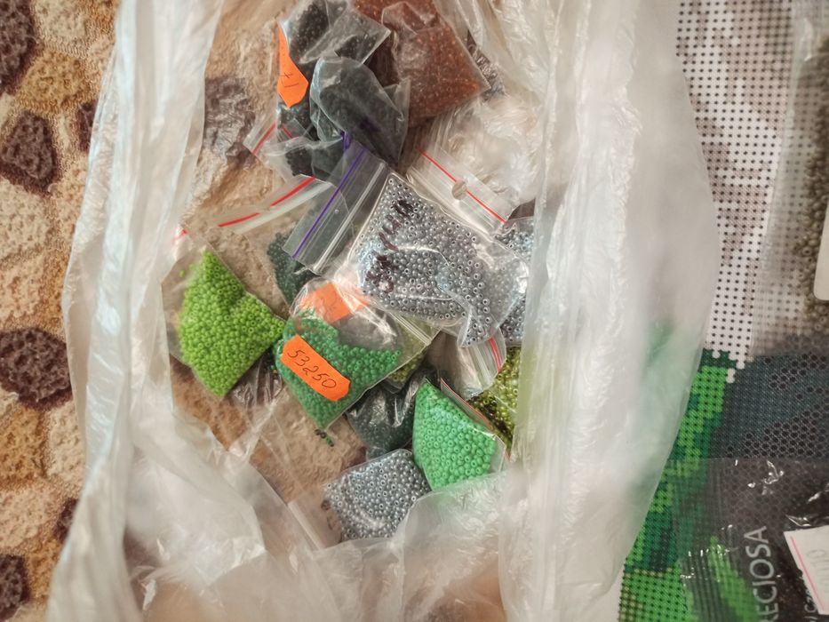 Диптих вишивка бісером панди + бісер в комплекті