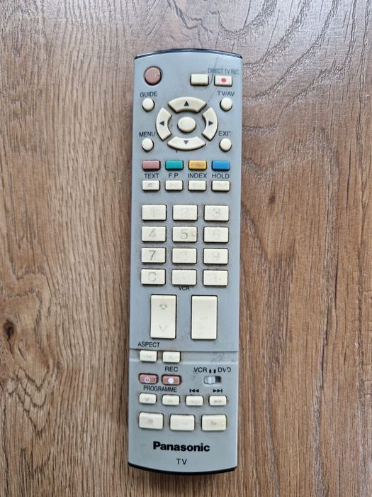 Panasonic Viera HD Ready TX-26LE60P HDMI Pilot / sprawny