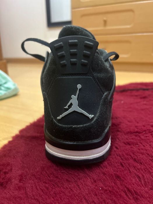 Air Jordan 4 em bom estado