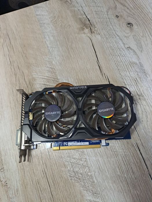 Відеокарта Nvidia GeForce GTX 660 2GB Gigabyte
