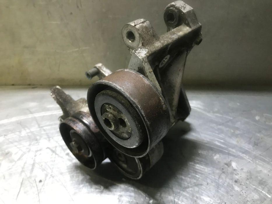 SUPORTE / APOIO DO ALTERNADOR PEUGEOT / CITROEN 2.0HDI 96348183
