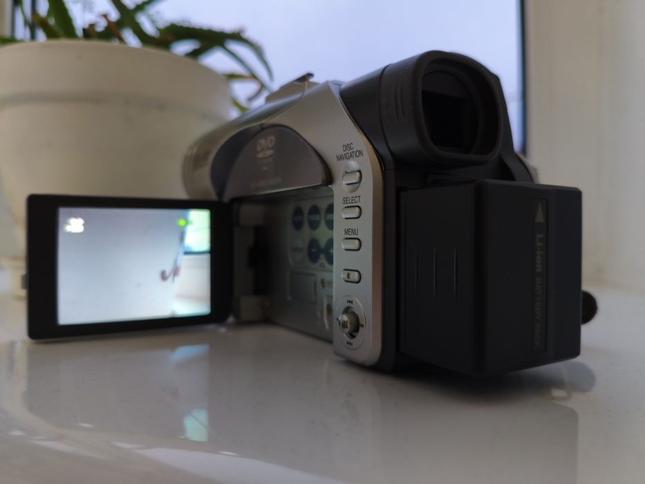 РОБОЧА Відеокамера Panasonic VDR-M50