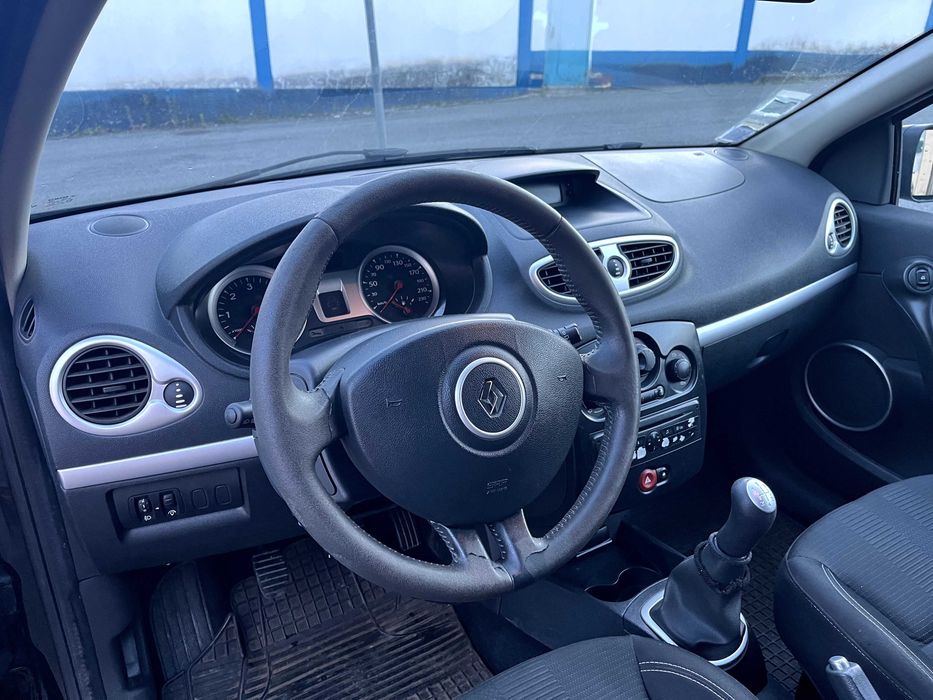 Renault Clio 3 Facelift- 1.5 dCi - Comercial 2009 - Revisão e Inspeção feita
