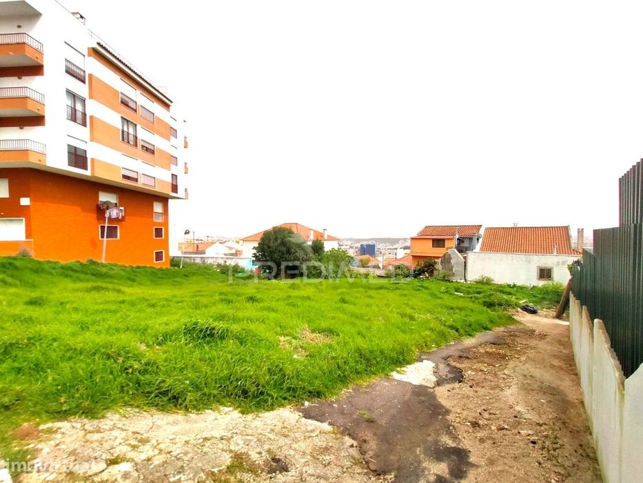 Lote Terreno Urbano | Amadora