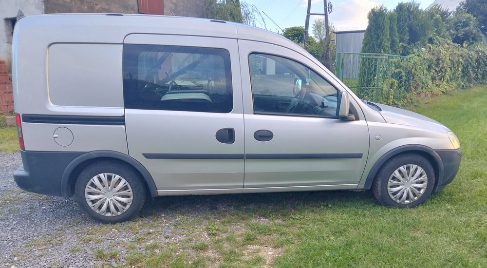 Opel Combo 1.4  90km 2011r