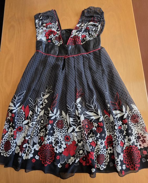 Conjunto de 2 vestidos