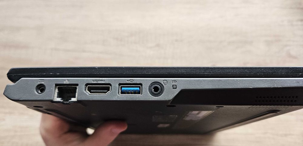 Laptop Acer TravelMate B IntelPentiumN5000/8GBRAM/128GB