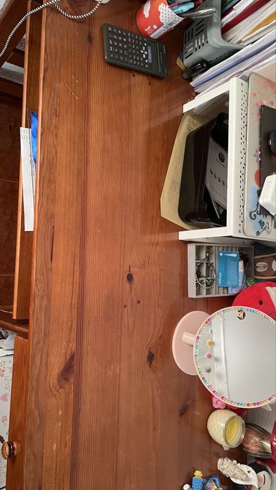 Secretaria em madeira