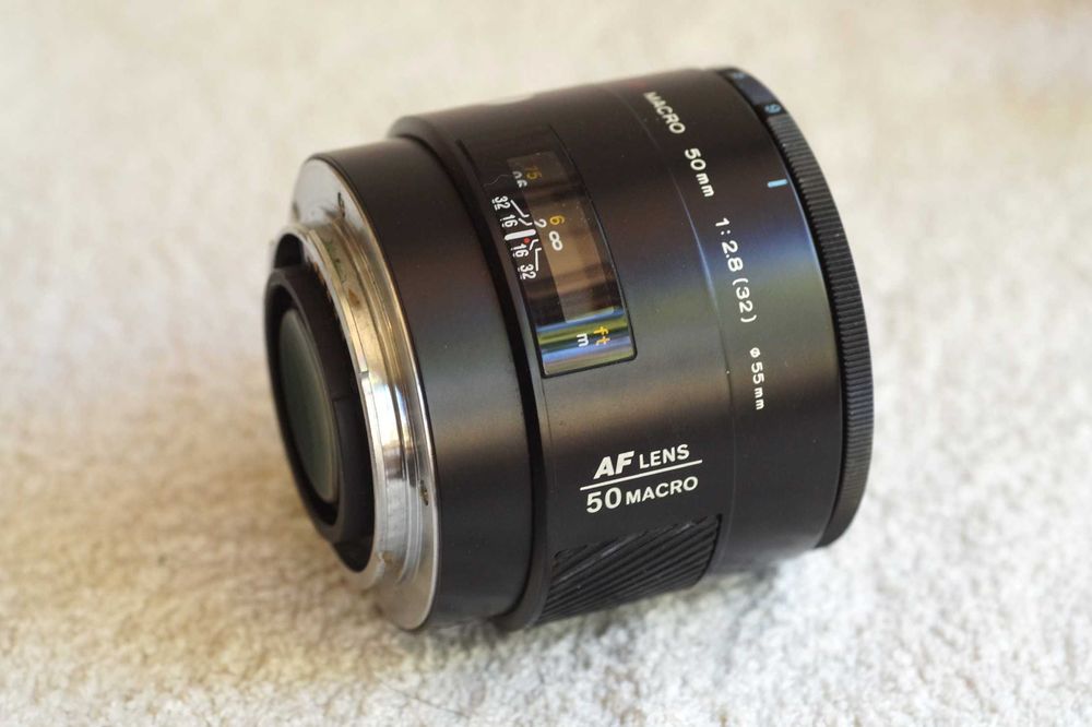 Minolta AF 28 f/2.8 + 50 Macro для Sony