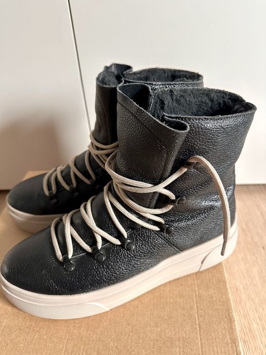 Зимові черевики/угги  р.40