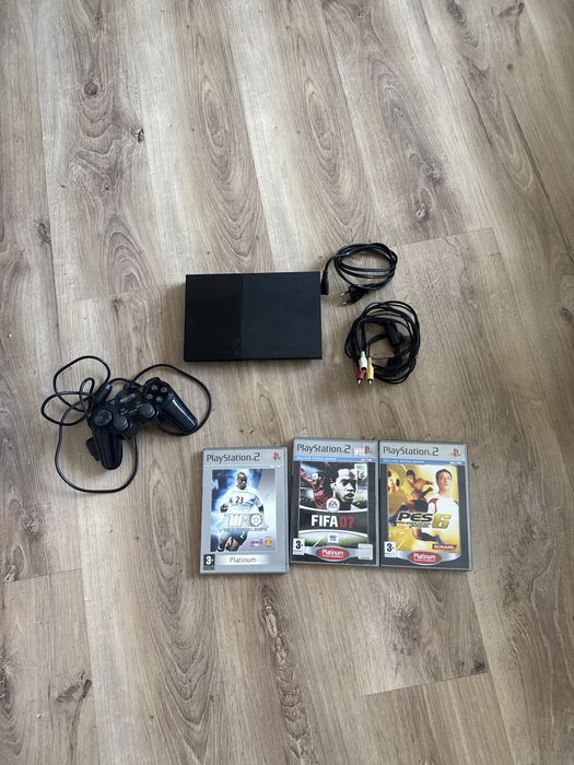 Sony PlayStation 2 Ps 2 Super Slim konsola plus pad plus 3 gry