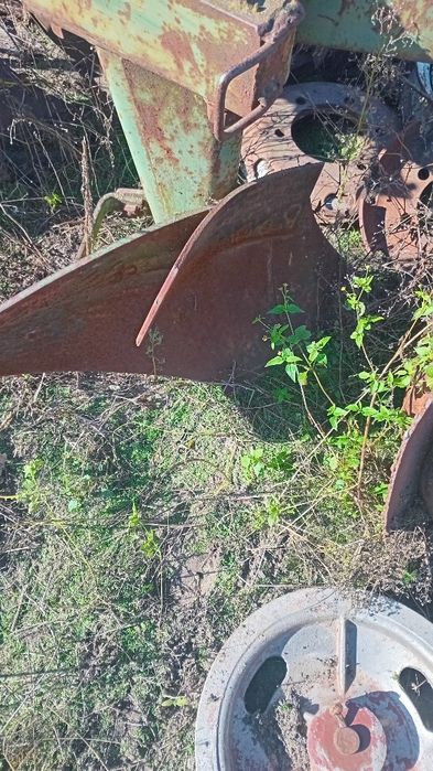 Продаю плуг 2 по30