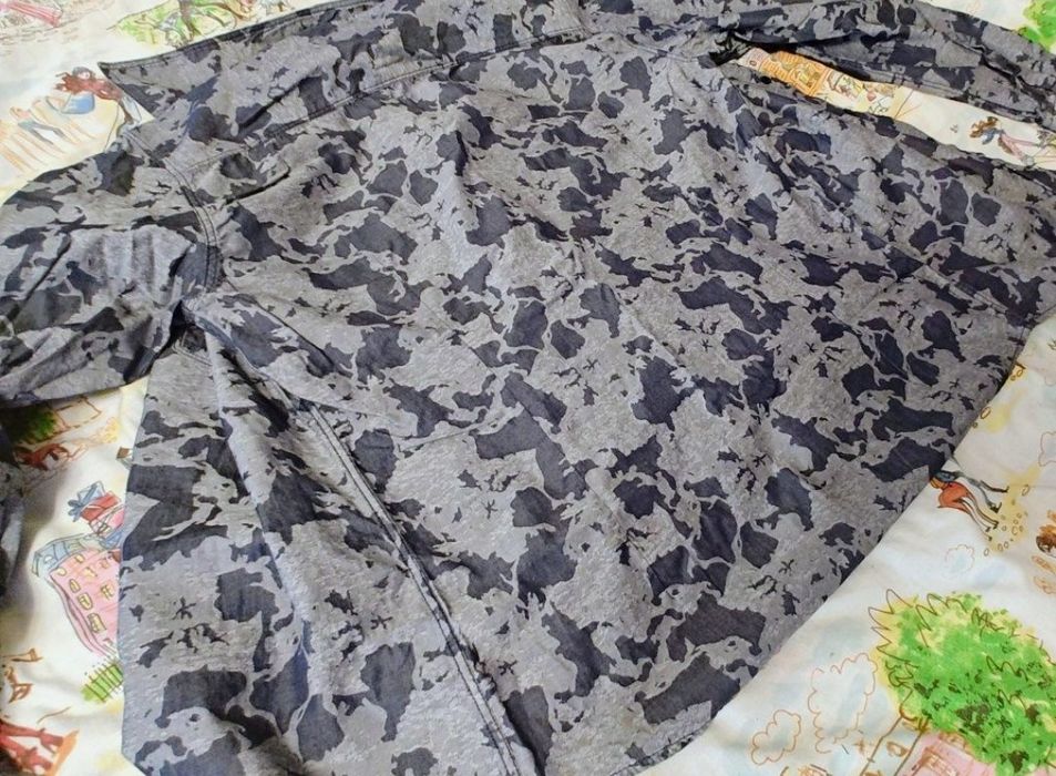 Стильная рубашка slim COLIN'S modern (р.S) ИДЕАЛЬНОЕ СОСТОЯНИЕ