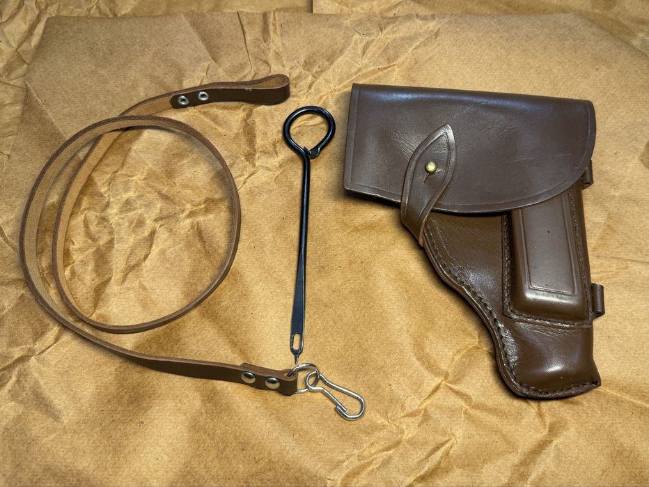 Кобура пістолета Макарова + тренчик ПМ + шомпол протирка СССР