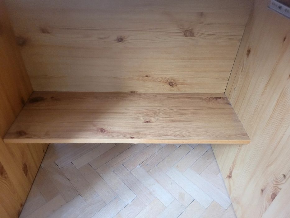 Drewniane biuro do prace