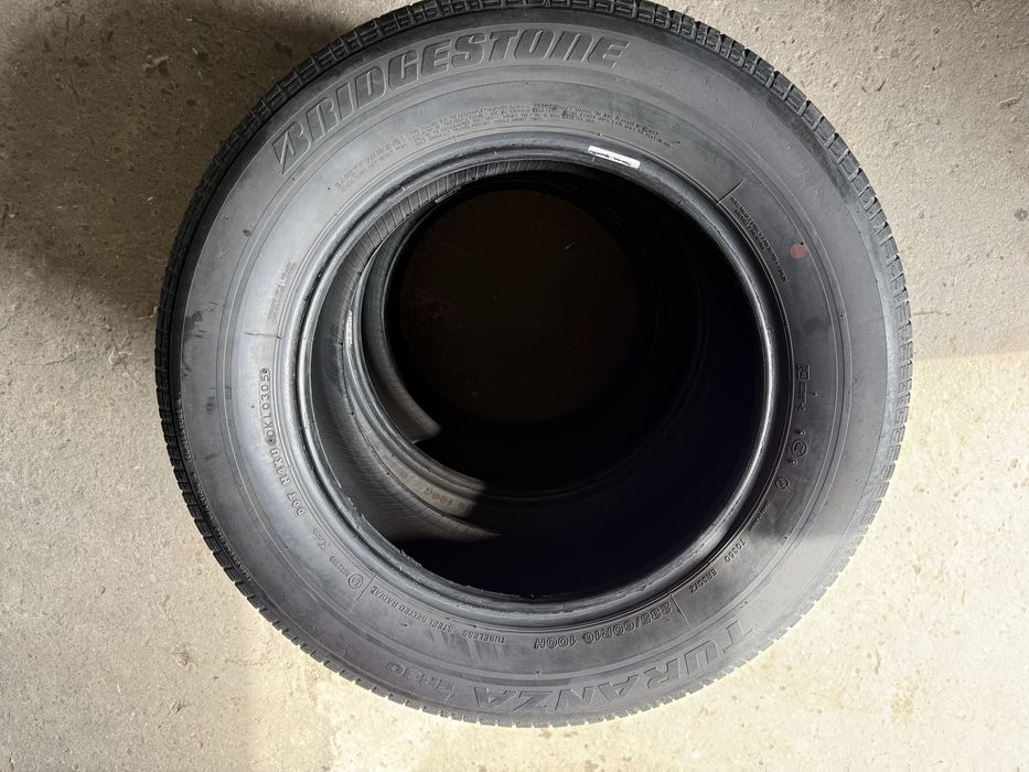 Продам летние шины Bridgestone Turanza 235/60 R16