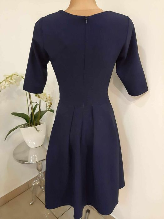 Cudowna, granatowa sukienka Czerwony haft. Piekna