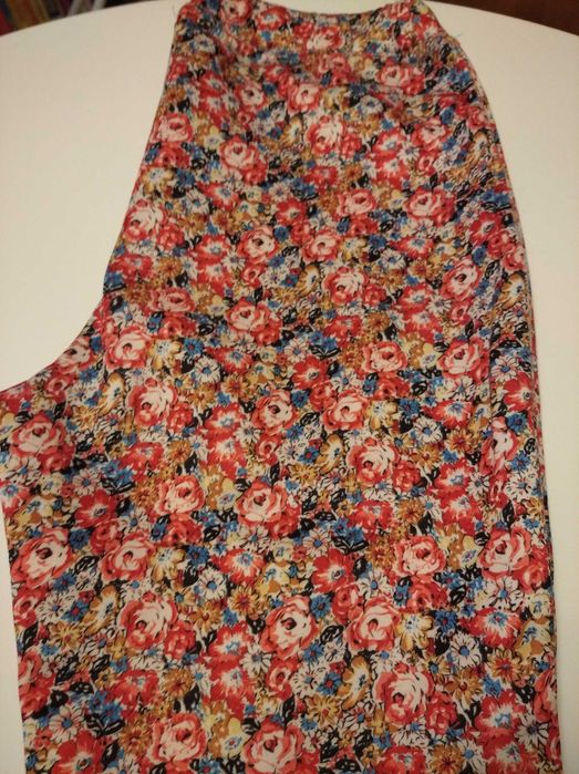 Treginsy w kwiatki S 36 legginsy