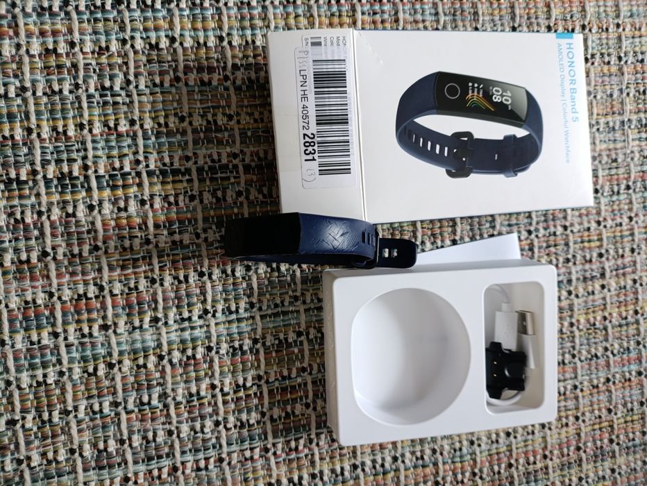Sprzedam opaskę Honor Band 5