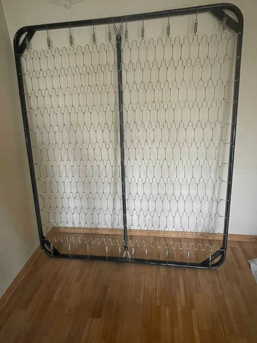 Каркас кровати  с ножками под матрас (Испания)