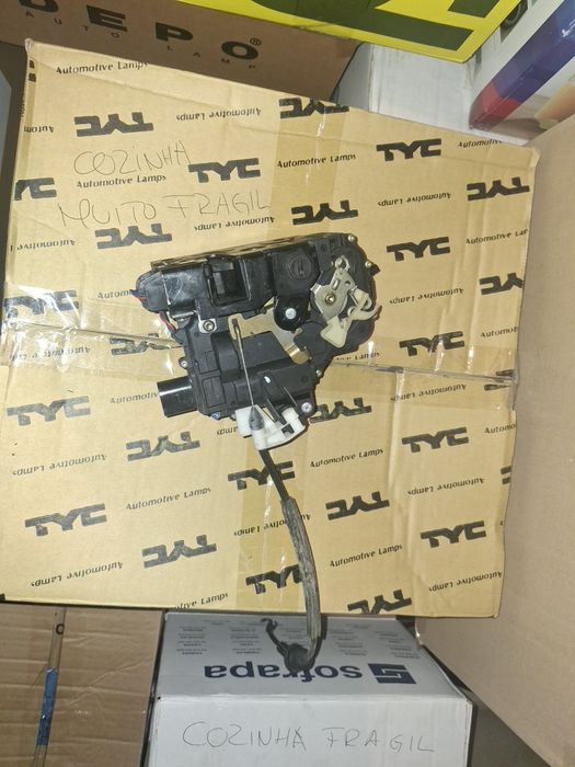 Elevadores vidros e fechaduras VW Golf 4/Bora