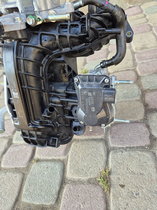 Впускний колектор mazda 3 turbo 2023 рік