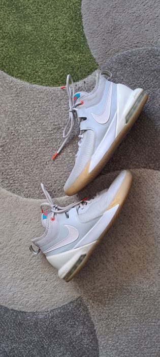 Nike do koszykówki rozm 44